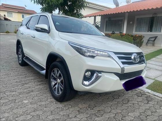 TOYOTA HILUX SW4 2.8 SRX 4X4 7 LUGARES 16V TURBO INTERCOOLER DIESEL 4P AUTOMÁTICO